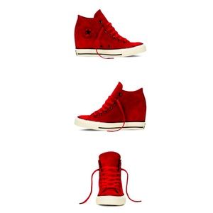 Converse Lux Wedge. Suede Leather.